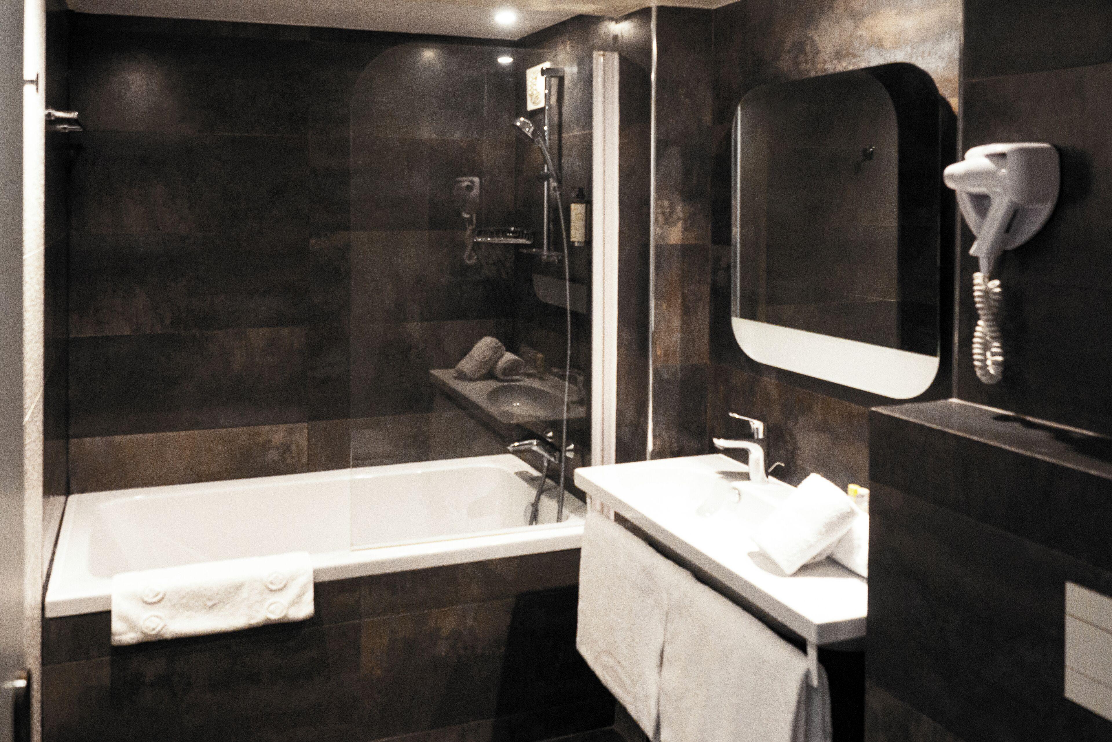 Western Allegro Nation Hotel Paris